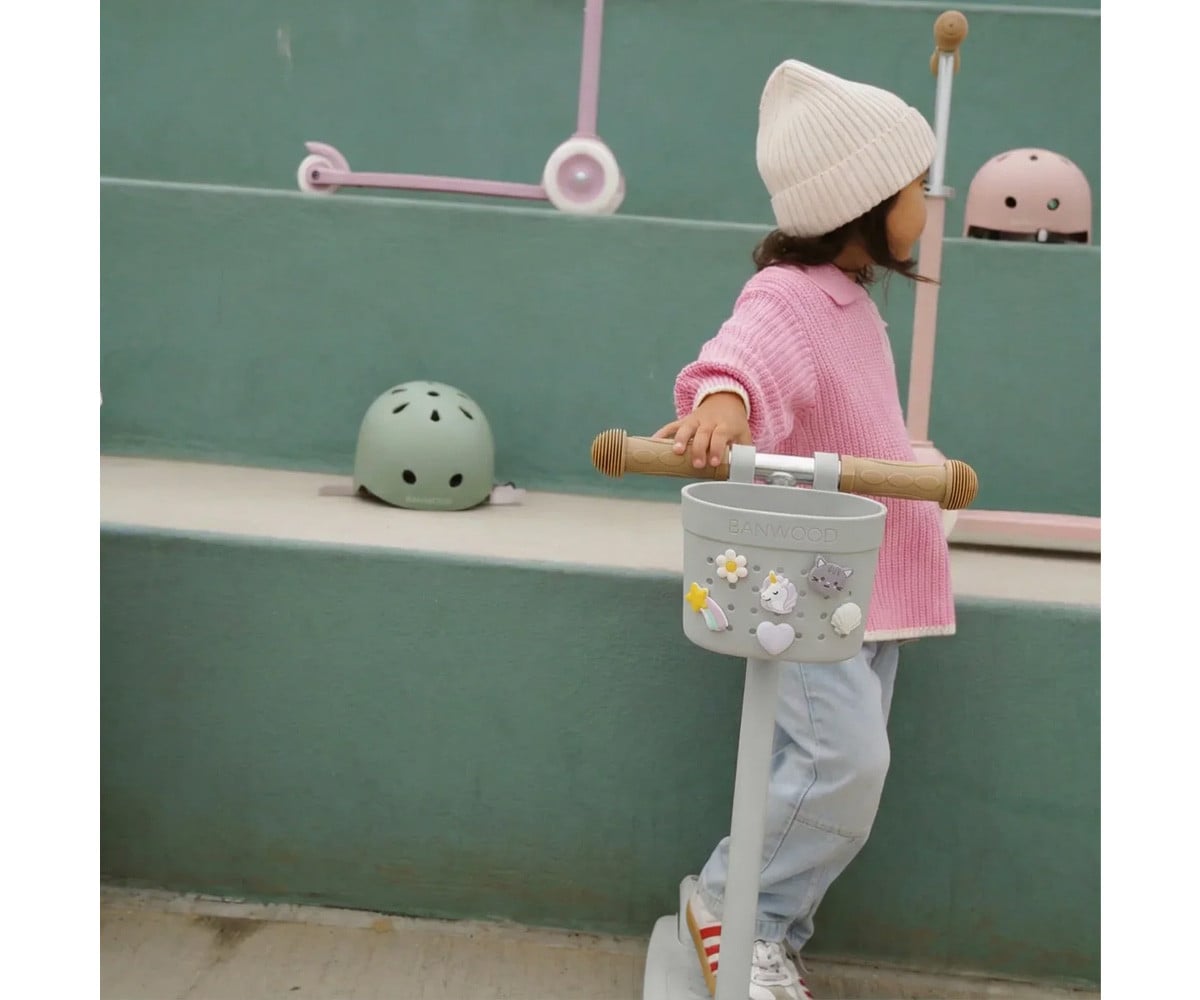 Patinete Banwood Eco + Cesta Pin & Ride Lavender y Pines Magia