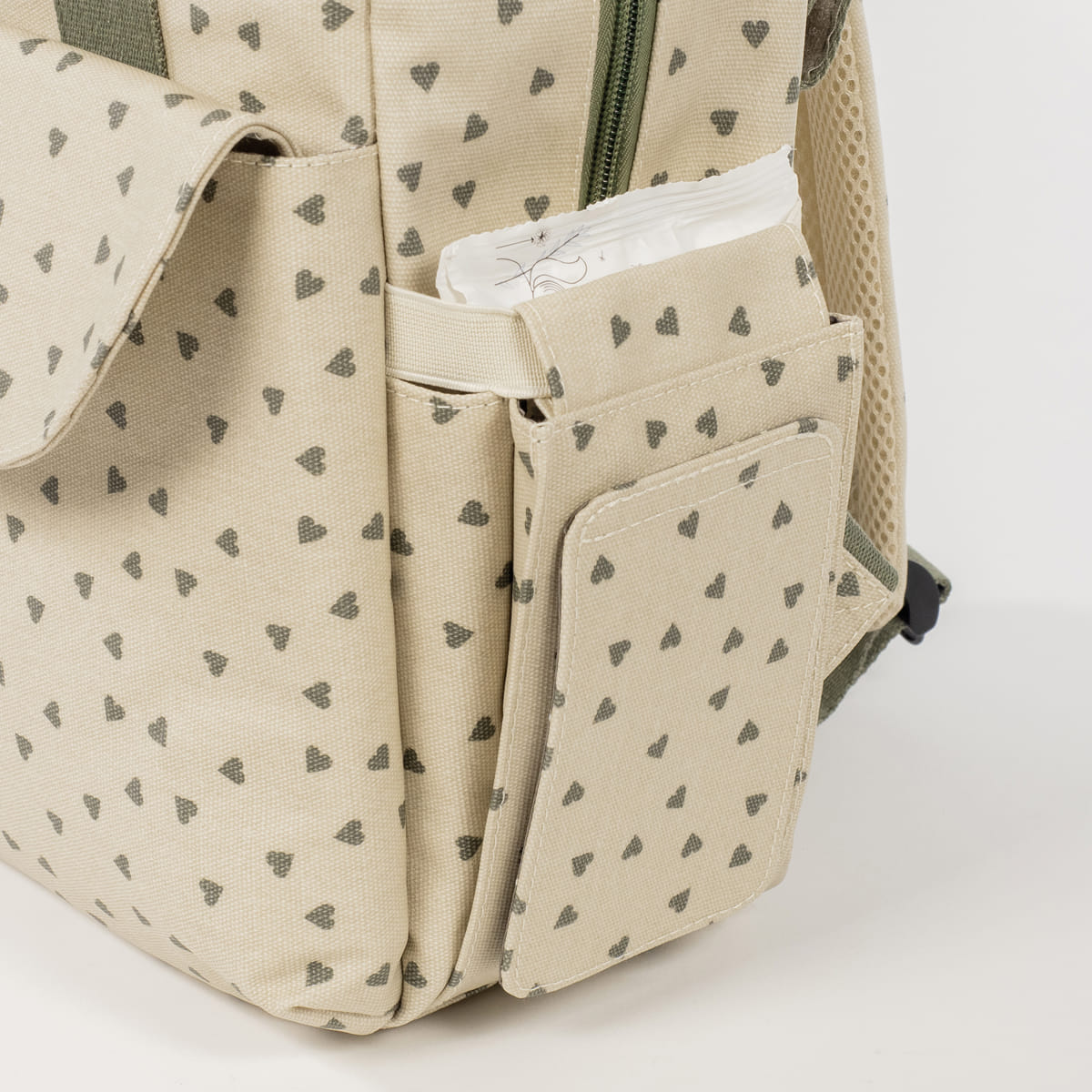 Mochila Corazones Poppy Musgo
