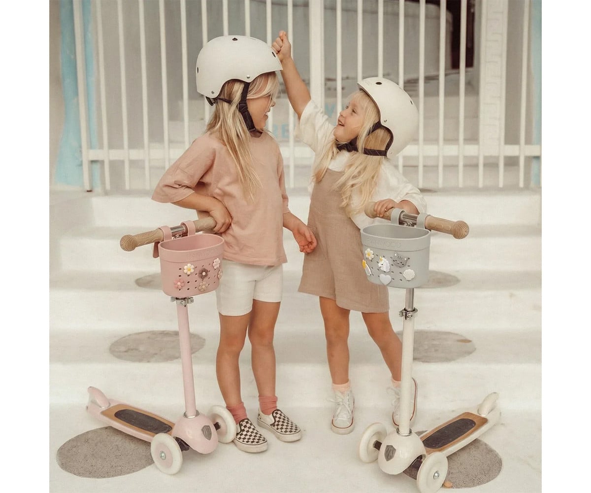 Patinete Banwood Eco + Cesta Pin & Ride Ivory y Pines Flores