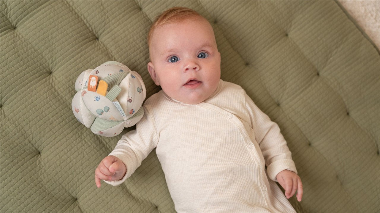 PELOTA MONTESSORI PEQUEÑA GRANJA LITTLE DUTCH