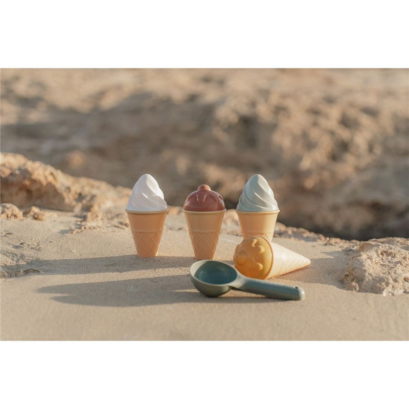 SET MOLDES DE HELADOS LITTLE DUTCH