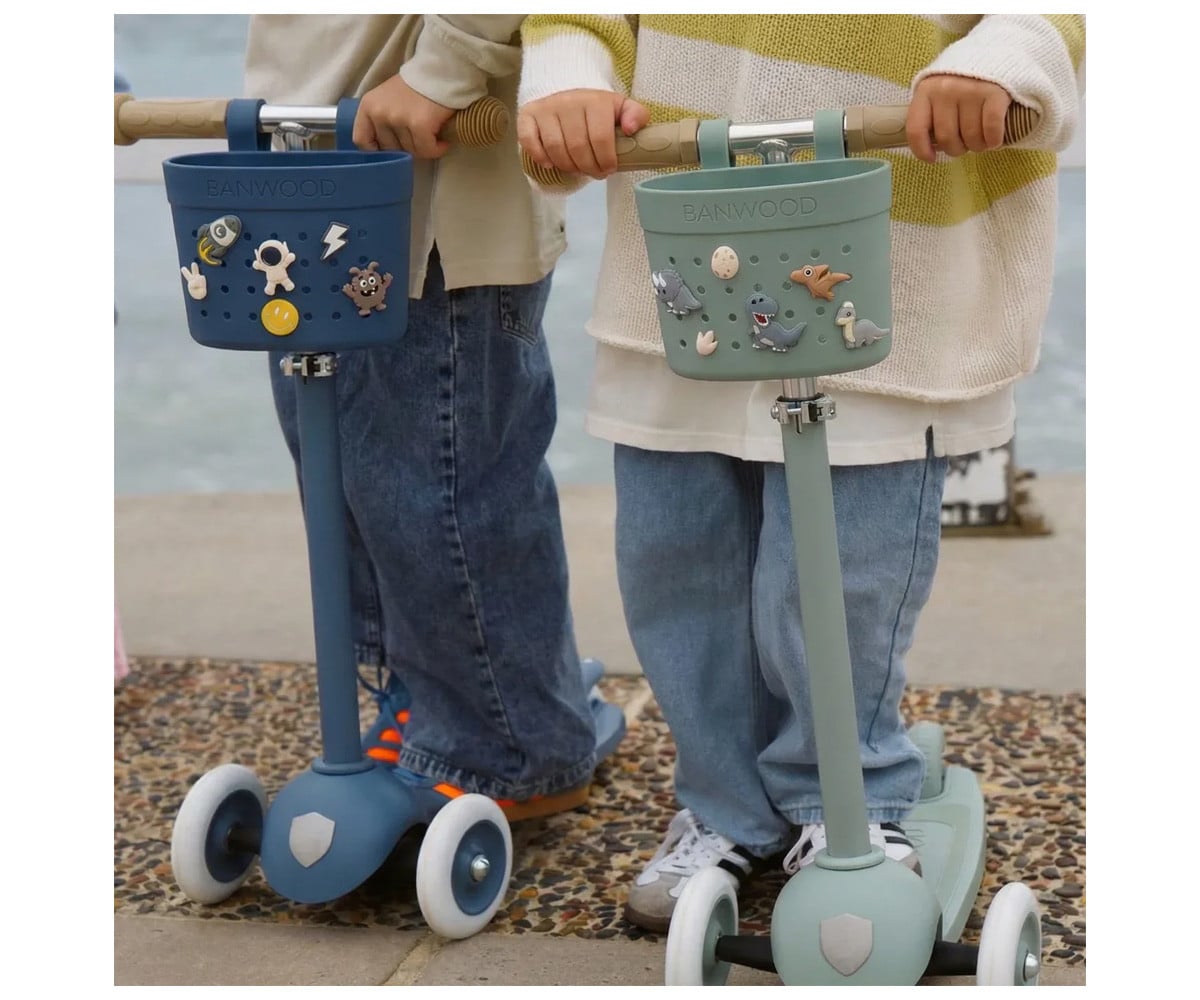 Patinete Banwood Eco + Cesta Pin & Ride Clay y Pines Dinosaurios
