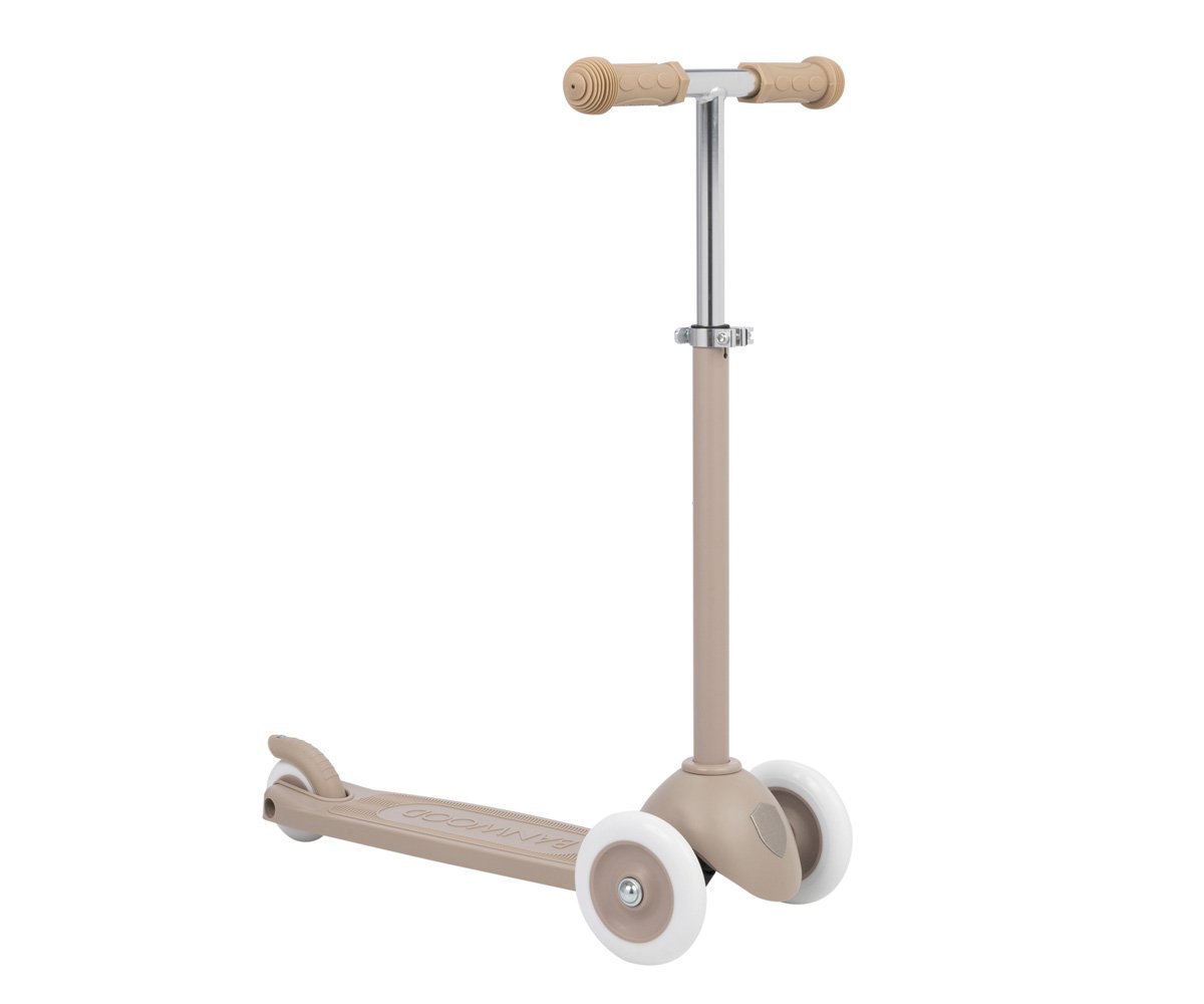 Patinete Banwood Eco + Cesta Pin & Ride Sand y Pines Dinosaurios