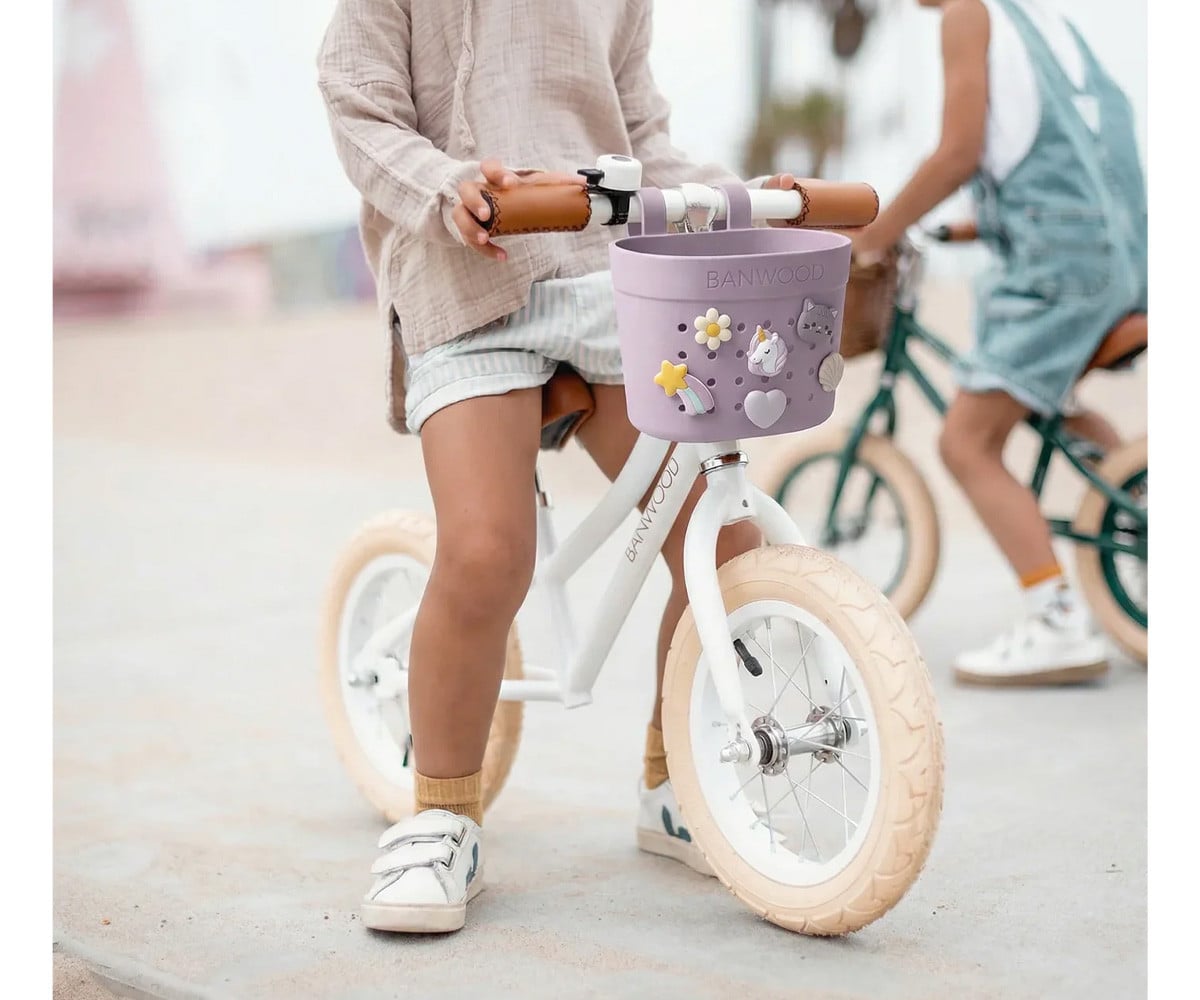 Patinete Banwood Eco + Cesta Pin & Ride Lavender y Pines Magia