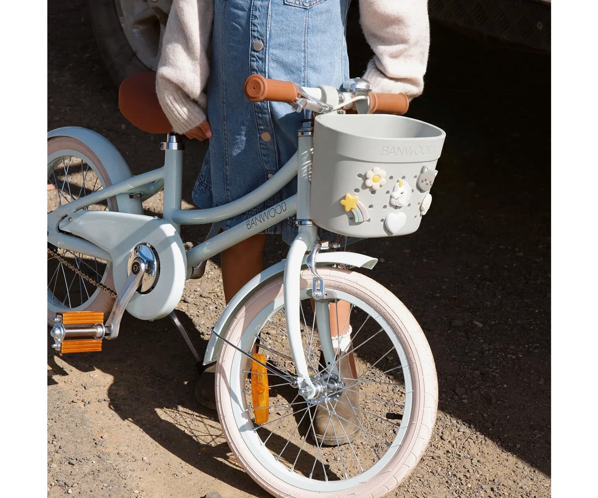 Patinete Banwood Eco + Cesta Pin & Ride Ivory y Pines Flores